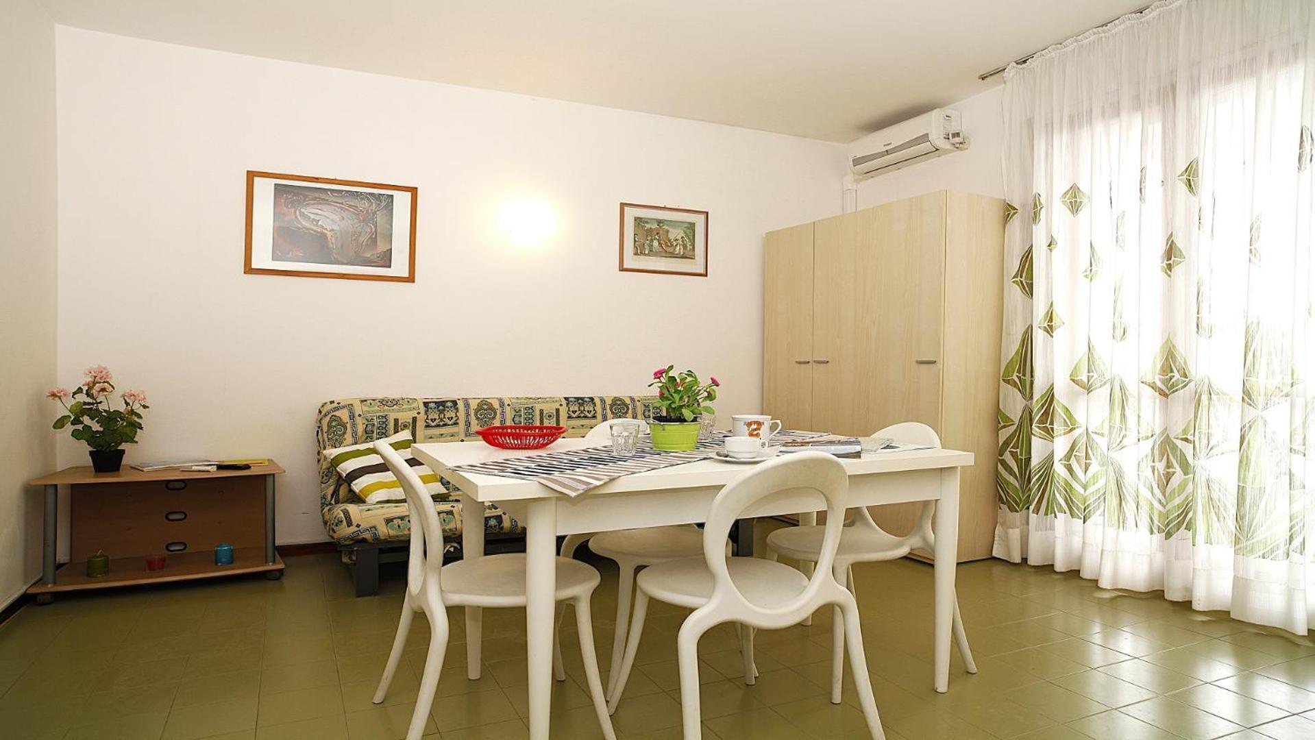 Residenza Gardenia Apartment Lignano Sabbiadoro Bagian luar foto