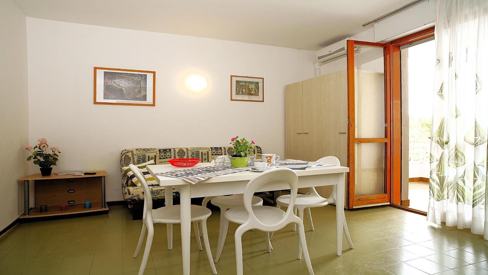 Residenza Gardenia Apartment Lignano Sabbiadoro Bagian luar foto